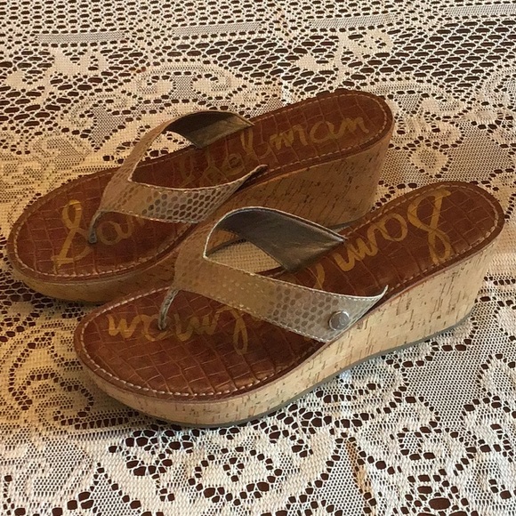 Shoes - Picture 4 of 4